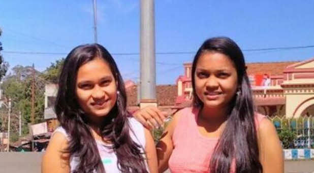 Ankita and Harshita Chauhan Twins who got similar marks in CBSE Tomatoheart