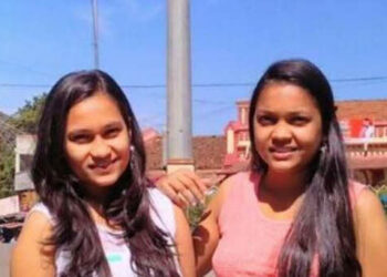 Meet Ankita and Harshita Chauhan, The Gurgaon Twins Who Scored Identical Marks in CBSE Class 12 exams & In JEE Tomatoheart.com