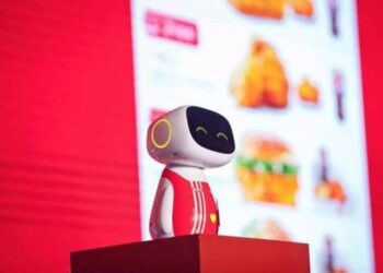 This Futuristic Restaurant In Shanghai Is Run By Dumi And She Is Not A Human. Tomatoheart.com 1
