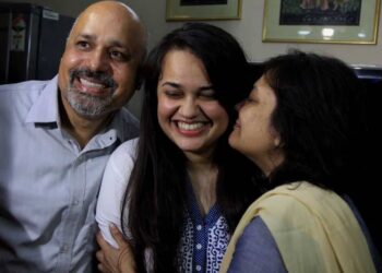 UPSC TINA DABI with Family Tomatoheart | After So Many Fake Profiles, Who Is The Real Tina Dabi Please Stand Up! Barkha Dutt | 3 After So Many Fake Profiles, Who Is The Real Tina Dabi Please Stand Up! Tomatoheart.com 1