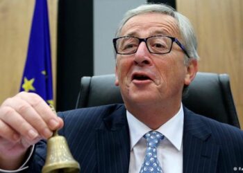 Are Aliens Really Worried About The Brexit ? This Man Seems To Think So Tomatoheart.com