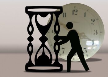 man silhouette time amount of time clock pay | Top 10 Stupid-simple Anti-Procrastination Softwares To Manage Your Time iPhone 7 | 11 Top 10 Stupid-simple Anti-Procrastination Softwares To Manage Your Time Tomatoheart.com 2