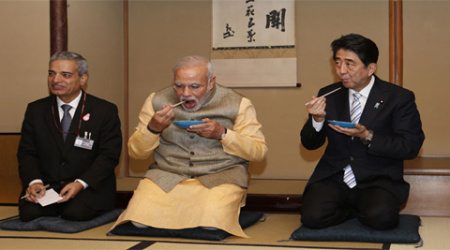 indians eating in china