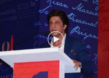 Looking For Reasons to Love Shahrukh Khan More, Watch Him Reciting This Beautiful Poem He Wrote for Girls Tomatoheart.com 2