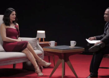 sunny leone TVF Arnub tomatoheart 4 1 | It Couldn't Have Got Any Lower for Sunny Leone: Don't Watch This New TVF Video - A Qtiyapa Fan UP Elections | 2 It Couldn't Have Got Any Lower for Sunny Leone: Don't Watch This New TVF Video - A Qtiyapa Fan Tomatoheart.com 3
