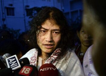 Irom Sharmila: World's Longest Hunger Striker Breaks Her Fast with a Lick of Honey Tomatoheart.com 2