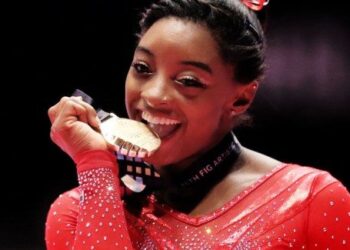 Simone Biles, the 19yr Old Girl with Drug-Addict Mother & Abandoned by Father, Becomes Best Athlete in the World Tomatoheart.com 9