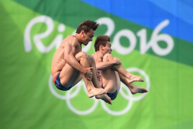 Porn Stars tomdaleydanielgoodfellow Olympic Divers Looked Like Some Porn Stars Because of Accidental Censorship. Look at these Pictures Tomatoheart 1