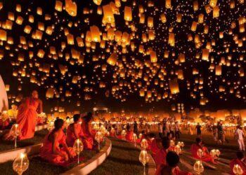 15 Crazy Festivals for the Unstoppable Fun and Mesmerizing Memories Tomatoheart.com 20
