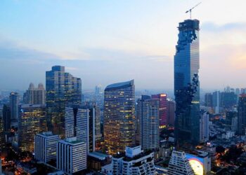 bangkok-tallest-skyscraper-building-mahanakhon-thailand-3