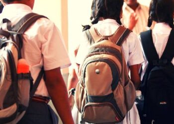 heavy-school-bags-tomatoheart