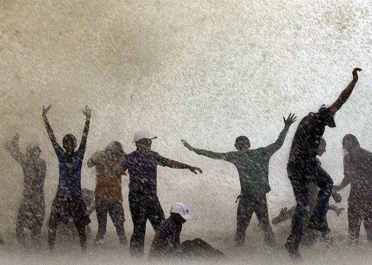 11 Honest Healthcare Tips for the Sticky Monsoon Season Tomatoheart.com 7