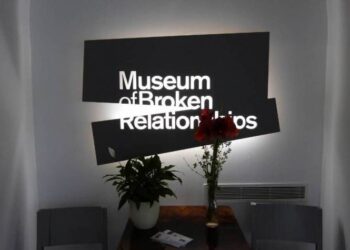 museum-of-broken-relationships-tomatoheart