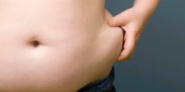 Fat people Overweight Boy pinching fat around his waist 5 Things Fat People Are Tired Of Hearing. Tomatoheart 3