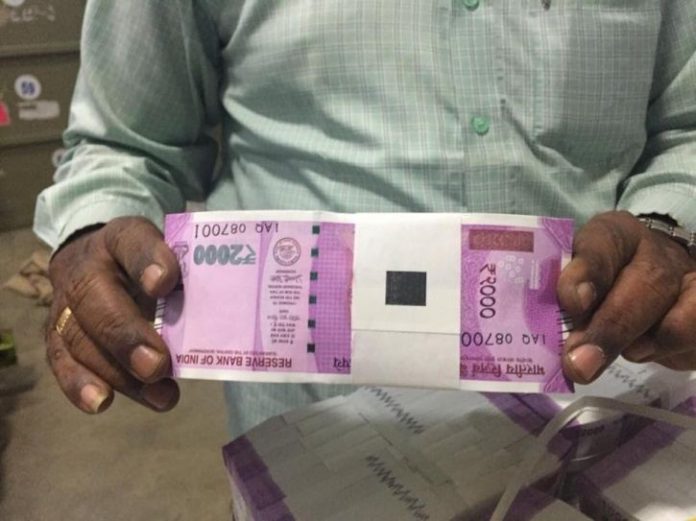 rs-500-and-rs-2000-note-india-tomatoheart