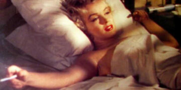 marilyn monroe insomnia tomatoheart | 15 Bizzare Insomniac Thoughts I Get Every Night After 12 AM Five Babies | 22 marilyn-monroe-insomnia-tomatoheart