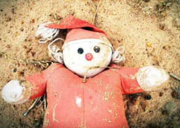 are we all living same life alone tomatoheart